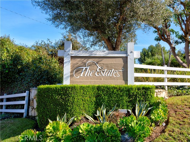 The Estates Complex located in the highly acclaimed Palos Verdes Peninsula Unified School District is an excellent place to live. All choices of recreational amenities; 3 pools, 2 tennis courts, spa, sauna, club house, gym and out door BBQ facilities  Adjacent to the South Coast Botanical Garden and easy access on and off the Palos Verdes Peninsula