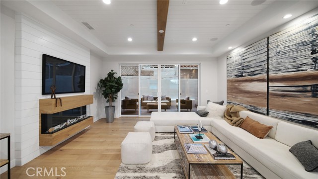 2010 Aviation Way, Redondo Beach, California 90278, 5 Bedrooms Bedrooms, ,5 BathroomsBathrooms,Residential,Sold,Aviation,PV21055057