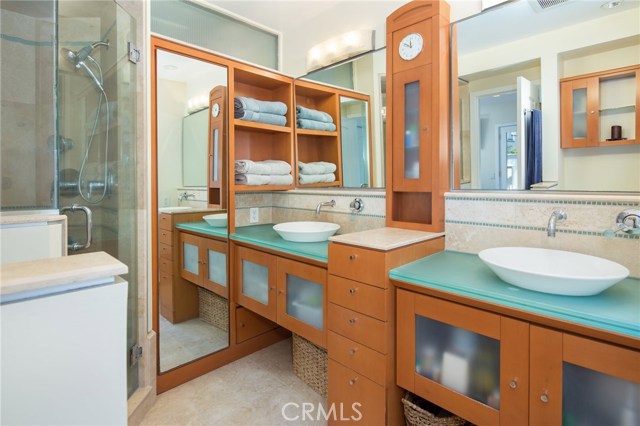 511 2nd Street, Hermosa Beach, California 90254, 3 Bedrooms Bedrooms, ,1 BathroomBathrooms,Residential,Sold,2nd,SB18098379