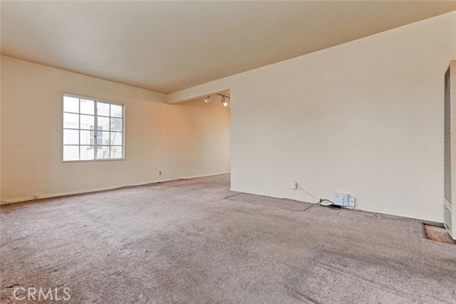 2404 Thomas Avenue, Redondo Beach, California 90278, 3 Bedrooms Bedrooms, ,1 BathroomBathrooms,Residential,Sold,Thomas,SB17071110