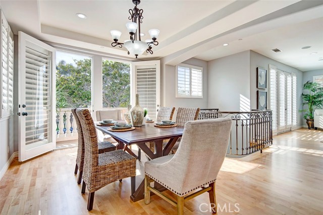 618 Broadway, Redondo Beach, California 90277, 3 Bedrooms Bedrooms, ,2 BathroomsBathrooms,Residential,Sold,Broadway,SB17101227