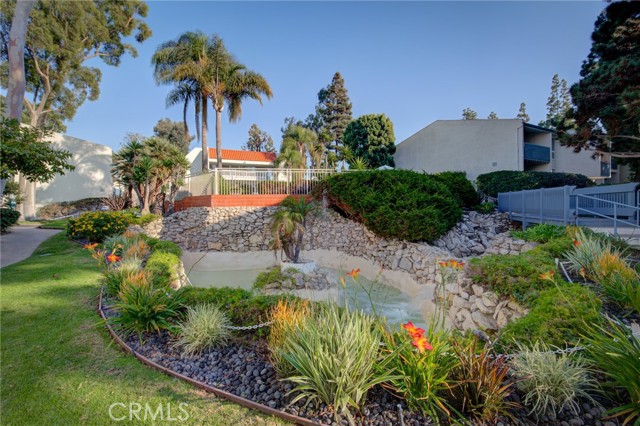 818 Camino Real, Redondo Beach, California 90277, 2 Bedrooms Bedrooms, ,2 BathroomsBathrooms,Residential,Sold,Camino Real,SB21166171