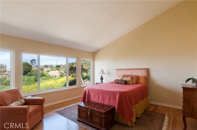 6825 Kings Harbor Drive, Rancho Palos Verdes, California 90275, 4 Bedrooms Bedrooms, ,3 BathroomsBathrooms,Residential,Sold,Kings Harbor,PV17059754