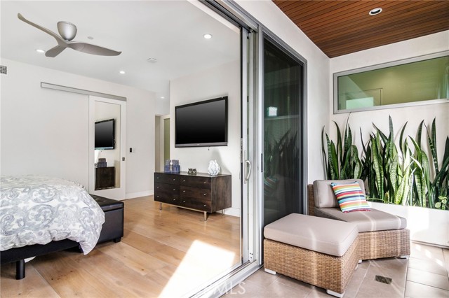 429 Marine Place, Manhattan Beach, California 90266, 4 Bedrooms Bedrooms, ,2 BathroomsBathrooms,Residential,Sold,Marine Place,SB21015394