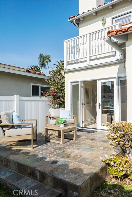 Slate tile patio off breakfast nook