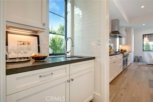 3604 Walnut Avenue, Manhattan Beach, California 90266, 5 Bedrooms Bedrooms, ,2 BathroomsBathrooms,Residential,Sold,Walnut,SB19038586