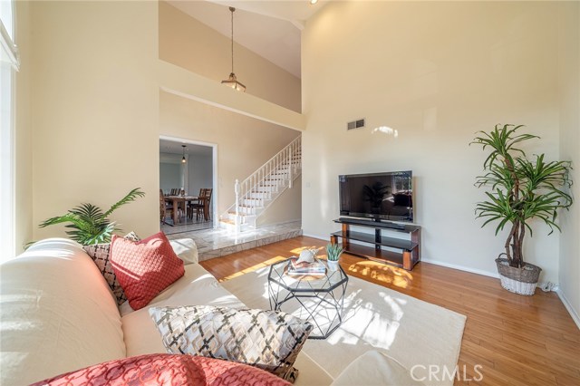 2319 Marshallfield Lane, Redondo Beach, California 90278, 3 Bedrooms Bedrooms, ,2 BathroomsBathrooms,Residential,Sold,Marshallfield,SB20225009