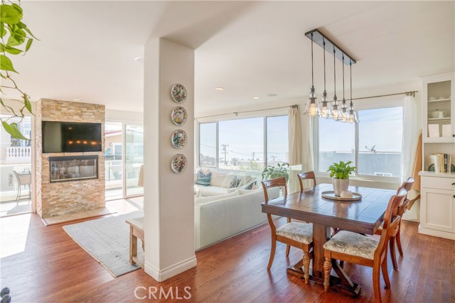 225 38th, Manhattan Beach, California 90266, 3 Bedrooms Bedrooms, ,3 BathroomsBathrooms,Residential,Sold,38th,SB19020609