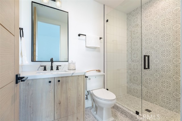 2003 Gates Avenue, Redondo Beach, California 90278, 4 Bedrooms Bedrooms, ,4 BathroomsBathrooms,Residential,Sold,Gates,SB21078366