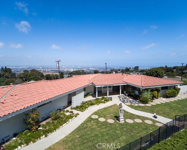 28655 Roan Road, Rancho Palos Verdes, California 90275, 3 Bedrooms Bedrooms, ,3 BathroomsBathrooms,Residential,Sold,Roan,PV18182354