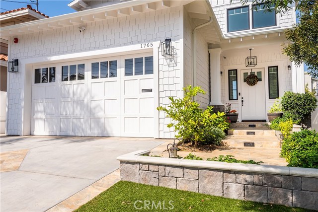 1765 Voorhees Avenue, Manhattan Beach, California 90266, 5 Bedrooms Bedrooms, ,4 BathroomsBathrooms,Residential,Sold,Voorhees,SB18240585