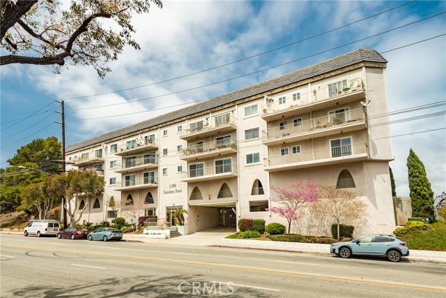 1108 Camino Real, Redondo Beach, California 90277, 2 Bedrooms Bedrooms, ,Residential,Sold,Camino Real,PV21086843
