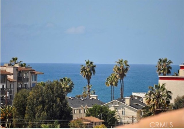 121 Guadalupe Avenue, Redondo Beach, California 90277, 4 Bedrooms Bedrooms, ,3 BathroomsBathrooms,Residential,Sold,Guadalupe,PV19189525