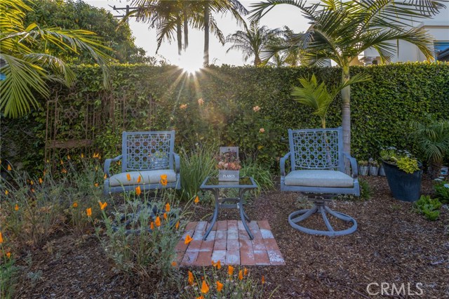 714 Avenue D, Redondo Beach, California 90277, 4 Bedrooms Bedrooms, ,1 BathroomBathrooms,Residential,Sold,Avenue D,SB19123444