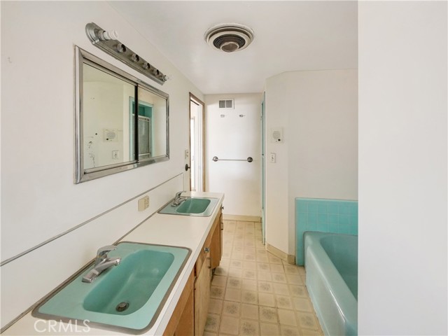 5 Bed Home for Sale in Torrance, California
