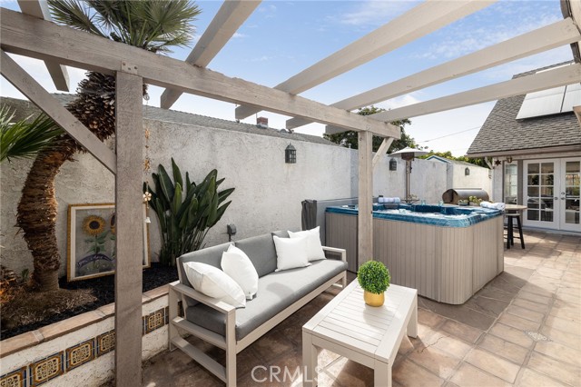 315 Maria Avenue, Redondo Beach, California 90277, 3 Bedrooms Bedrooms, ,2 BathroomsBathrooms,Residential,Sold,Maria,SB21146814