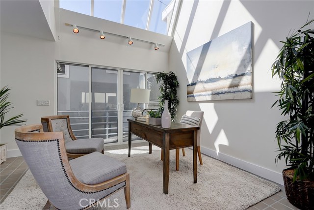 323 29th Street, Manhattan Beach, California 90266, 4 Bedrooms Bedrooms, ,3 BathroomsBathrooms,Residential,Sold,29th,SB19246067