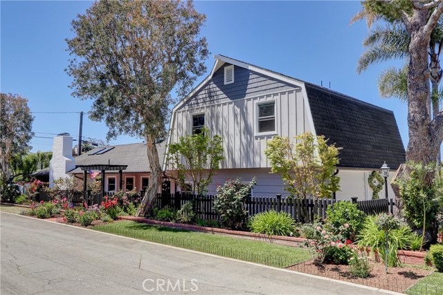 668 36th Street, Manhattan Beach, California 90266, 3 Bedrooms Bedrooms, ,2 BathroomsBathrooms,Residential,Sold,36th,SB20089393