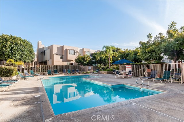 501 Herondo Street, Hermosa Beach, California 90254, 3 Bedrooms Bedrooms, ,2 BathroomsBathrooms,Residential,Sold,Herondo,SB18003638