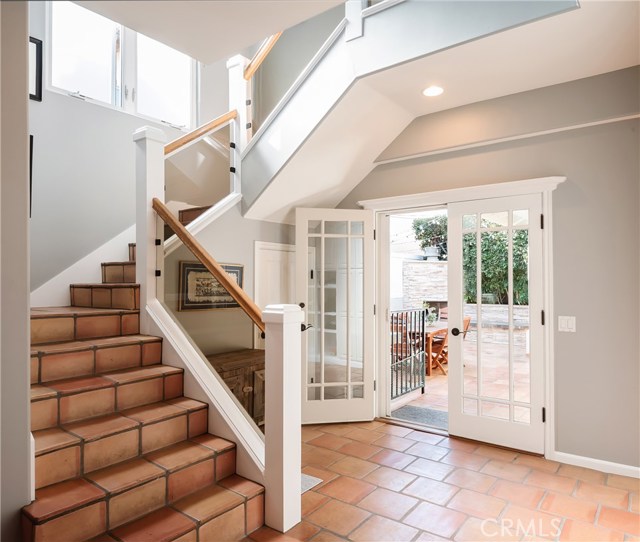 569 31st Street, Manhattan Beach, California 90266, 5 Bedrooms Bedrooms, ,3 BathroomsBathrooms,Residential,Sold,31st,SB20164744