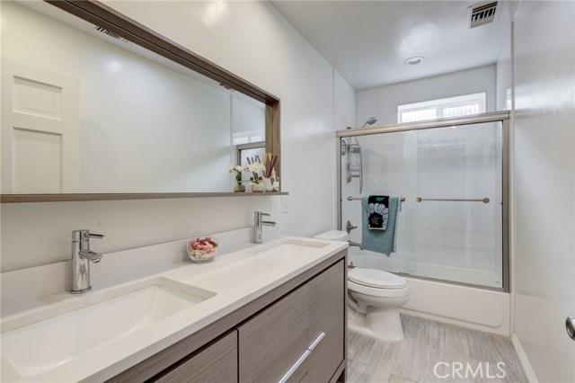 1852 Trudie Drive, Rancho Palos Verdes, California 90275, 3 Bedrooms Bedrooms, ,2 BathroomsBathrooms,Residential,Sold,Trudie,PV20227512