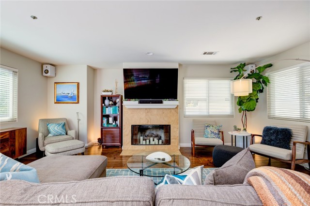 1924 Ruhland Avenue, Redondo Beach, California 90278, 3 Bedrooms Bedrooms, ,2 BathroomsBathrooms,Residential,Sold,Ruhland,SB21069675