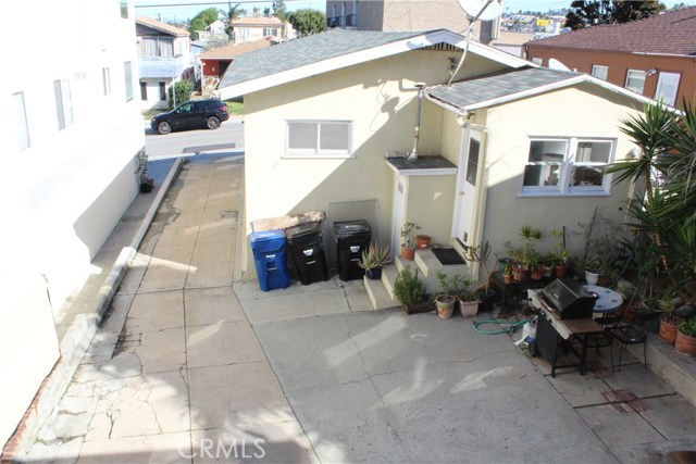 702 5th Street, Hermosa Beach, California 90254, 3 Bedrooms Bedrooms, ,2 BathroomsBathrooms,Residential,Sold,5th,SB17056624