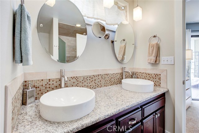 217 Helberta Avenue, Redondo Beach, California 90277, 3 Bedrooms Bedrooms, ,2 BathroomsBathrooms,Residential,Sold,Helberta,SB19082570