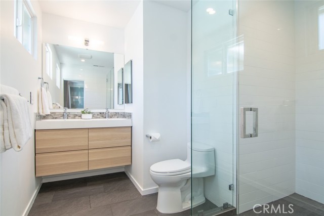 706 Serpentine Street, Redondo Beach, California 90277, 4 Bedrooms Bedrooms, ,2 BathroomsBathrooms,Residential,Sold,Serpentine,SB21039323