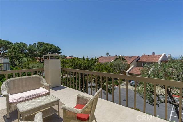 Gorgeous Malibu views from upper terrace, room for container gardening
