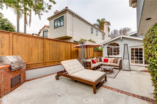 720 36th Street, Manhattan Beach, California 90266, 3 Bedrooms Bedrooms, ,2 BathroomsBathrooms,Residential,Sold,36th,SB19043240