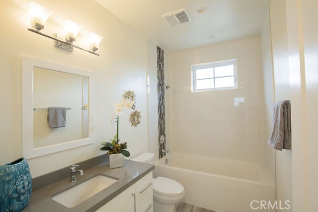 2309 Voorhees Avenue, Redondo Beach, California 90278, 4 Bedrooms Bedrooms, ,3 BathroomsBathrooms,Residential,Sold,Voorhees,SB19080678