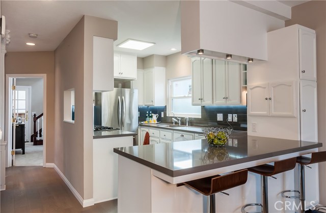 3621 Alma Avenue, Manhattan Beach, California 90266, 4 Bedrooms Bedrooms, ,3 BathroomsBathrooms,Residential,Sold,Alma,SB19196164