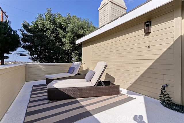 1818 Spreckels Lane, Redondo Beach, California 90278, 4 Bedrooms Bedrooms, ,3 BathroomsBathrooms,Residential,Sold,Spreckels,SB17228588