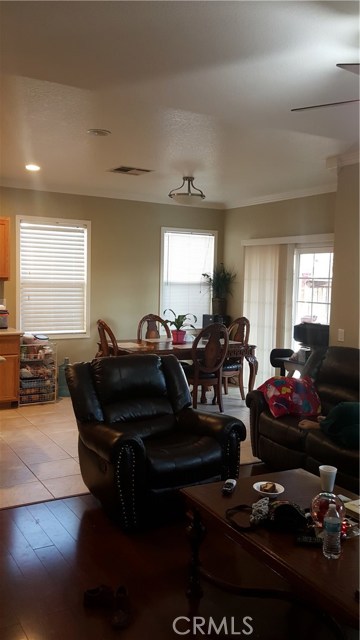 Living room to dining area