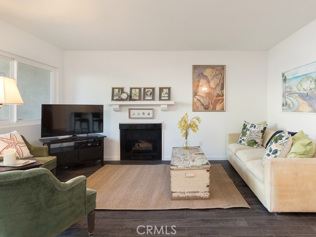 1112 Beryl Street, Redondo Beach, California 90277, 2 Bedrooms Bedrooms, ,1 BathroomBathrooms,Residential,Sold,Beryl,SB18160339