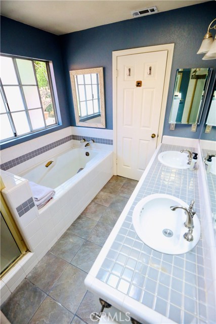 2506 Blossom Lane, Redondo Beach, California 90278, 3 Bedrooms Bedrooms, ,2 BathroomsBathrooms,Residential,Sold,Blossom,PW20155714