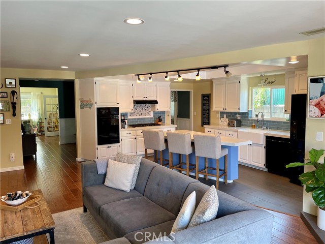 2607 Beland Boulevard, Redondo Beach, California 90278, 4 Bedrooms Bedrooms, ,2 BathroomsBathrooms,Residential,Sold,Beland,SB21066893