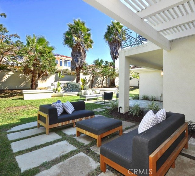 18 Via Porto Grande, Rancho Palos Verdes, California 90275, 5 Bedrooms Bedrooms, ,3 BathroomsBathrooms,Residential,Sold,Via Porto Grande,PV18254571