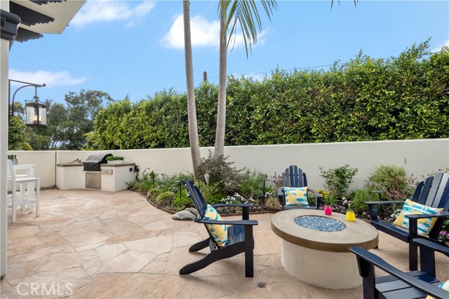 2322 Laurel Bluff Drive, Manhattan Beach, California 90266, 4 Bedrooms Bedrooms, ,3 BathroomsBathrooms,Residential,Sold,Laurel Bluff,SB21167191