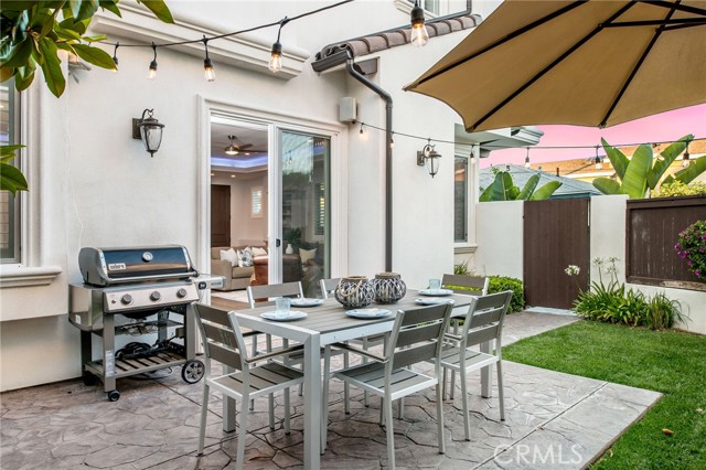 2204 Bataan Road, Redondo Beach, California 90278, 4 Bedrooms Bedrooms, ,4 BathroomsBathrooms,Residential,Sold,Bataan,SB21148388