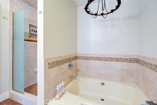 217 Helberta Avenue, Redondo Beach, California 90277, 3 Bedrooms Bedrooms, ,2 BathroomsBathrooms,Residential,Sold,Helberta,SB19082570