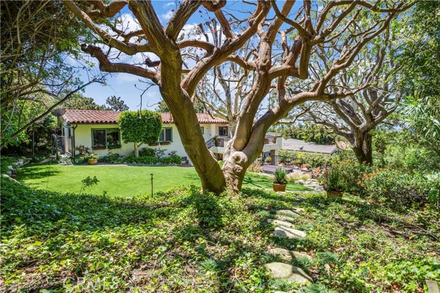 1017 Via Fortuna, Palos Verdes Estates, California 90274, 4 Bedrooms Bedrooms, ,3 BathroomsBathrooms,Residential,Sold,Via Fortuna,PV18120326