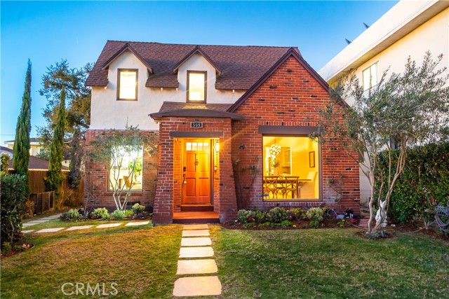 559 Avenue A, Redondo Beach, California 90277, 4 Bedrooms Bedrooms, ,2 BathroomsBathrooms,Residential,Sold,Avenue A,PV21028743