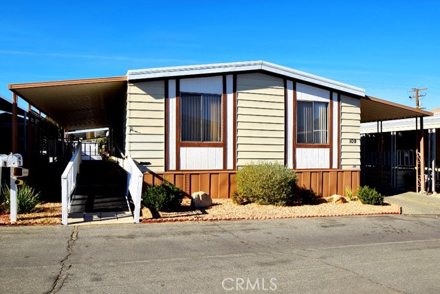 7425 Church #109, Yucca Valley, CA 92284