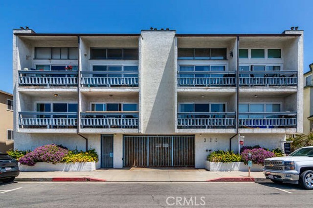 320 Hermosa, Hermosa Beach, California 90254, 2 Bedrooms Bedrooms, ,1 BathroomBathrooms,Residential,Sold,Hermosa,PW21075488