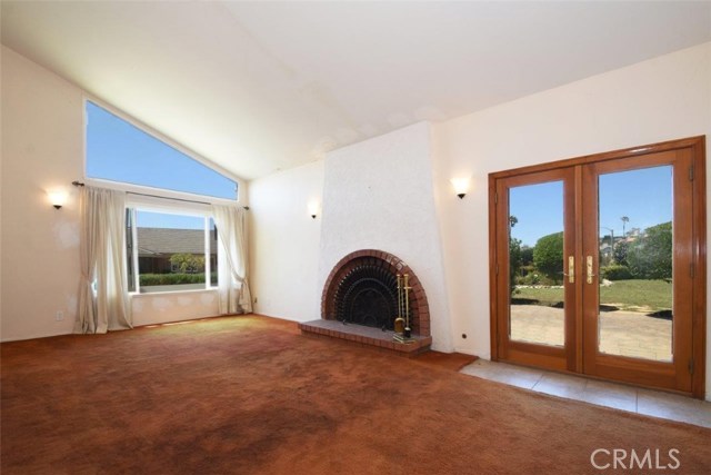 Living Room Opens to Huge Side Yard Living Room Opens to Huge Side Yard