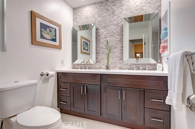 205 Francisca Avenue, Redondo Beach, California 90277, 3 Bedrooms Bedrooms, ,2 BathroomsBathrooms,Residential,Sold,Francisca,SB18035769