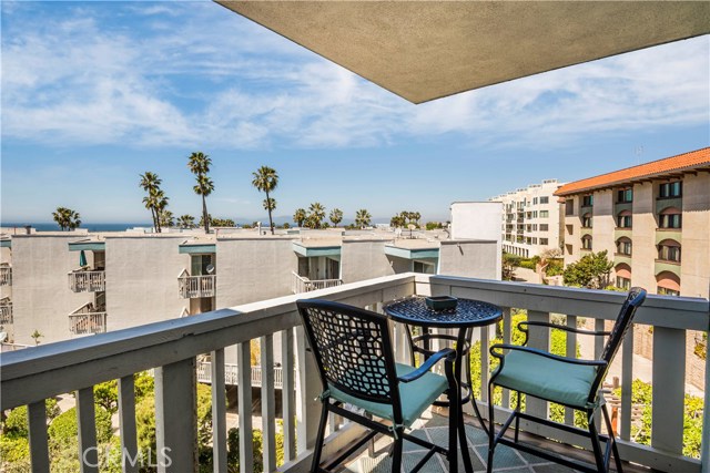 630 The Village, Redondo Beach, California 90277, ,1 BathroomBathrooms,Residential,Sold,The Village,SB18057884