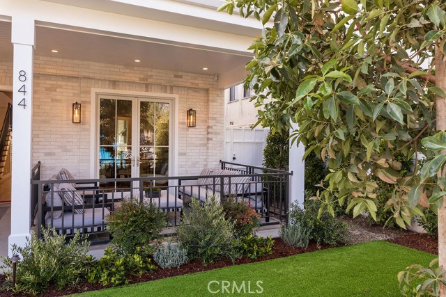 Front patio seating area - perfect for morning coffee, afternoon tea and evening wine